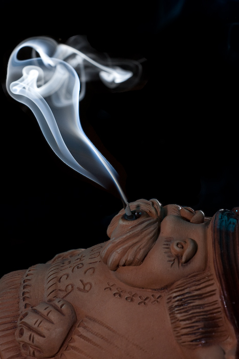  Smoking ceramic man